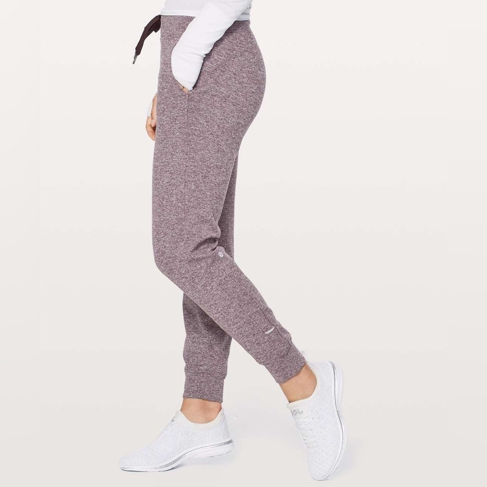 Lululemon Women's 10 Ready To Rulu Pant
Heathered Black Cherry Jogger Sweatpant